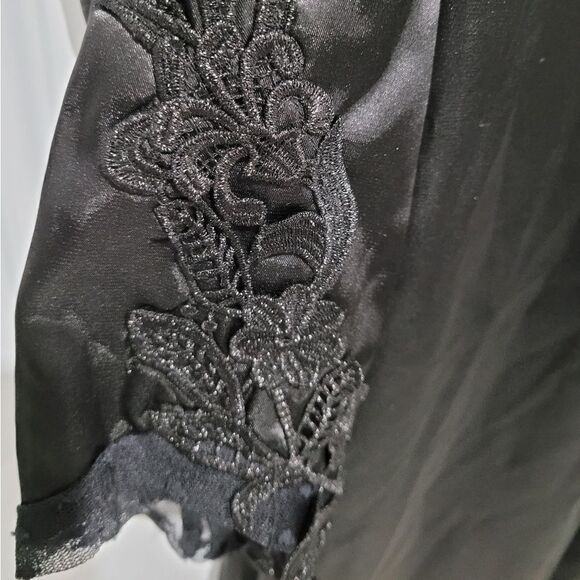 Flora Nikrooz Stella Black Satin Robe size XL - Picture 8 of 10